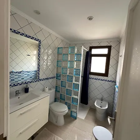 Апартаменты Cosy In Heart Of Paraiso Адехе